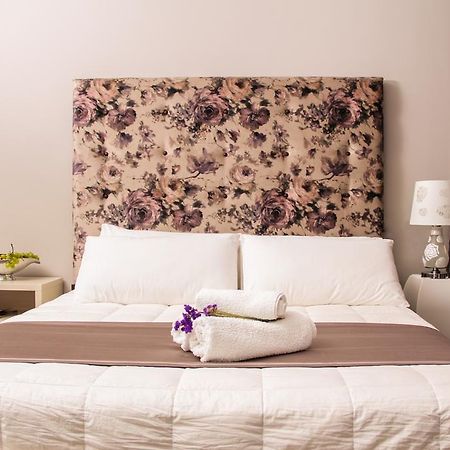 Vivar Hotel Тирана Номер фото