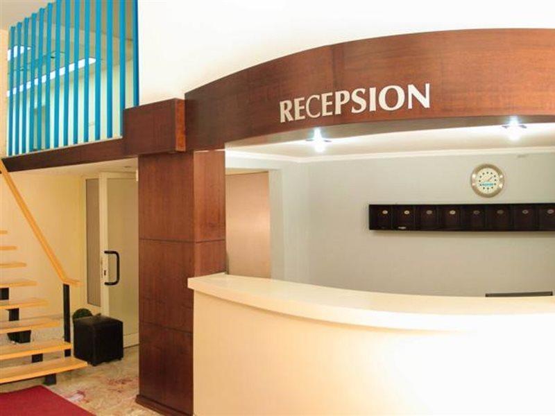 Vivar Hotel Тирана Екстер'єр фото