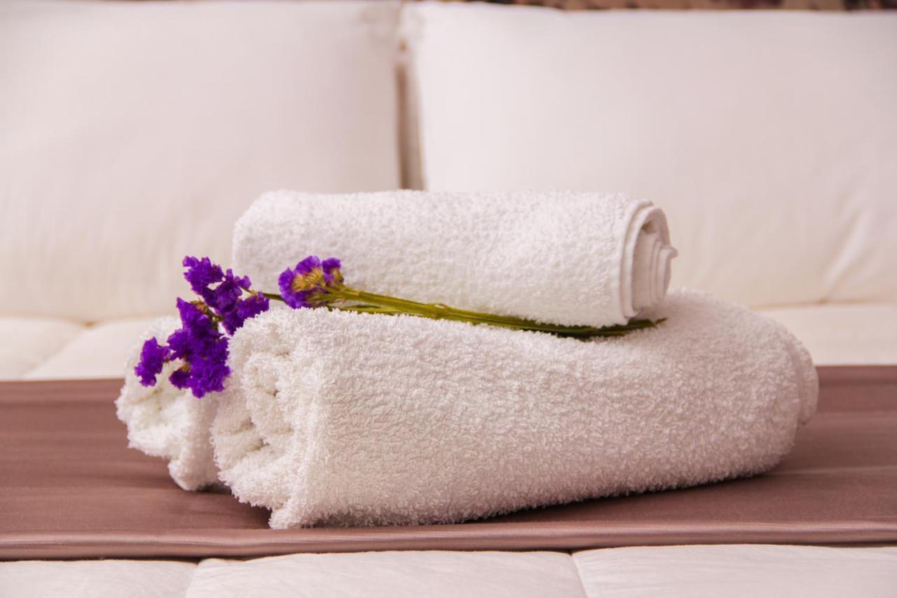 Vivar Hotel Тирана Екстер'єр фото